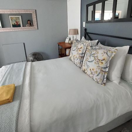 Peony Luxury Room With Wifi And Own Entrance Municipalità locale di Municipalità locale di Stellenbosch Esterno foto